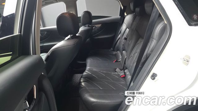 Infiniti FX 2010 — photo 12