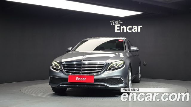 Mercedes-Benz E-Class 2018 — photo 3