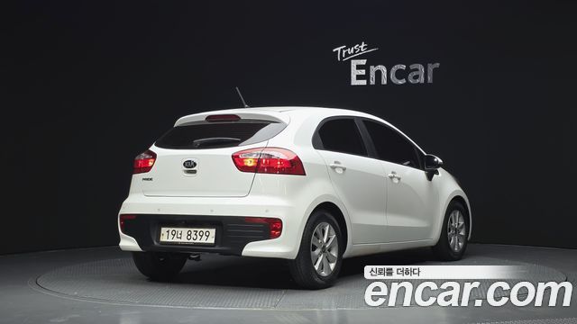 Kia pride 2015 — photo 2