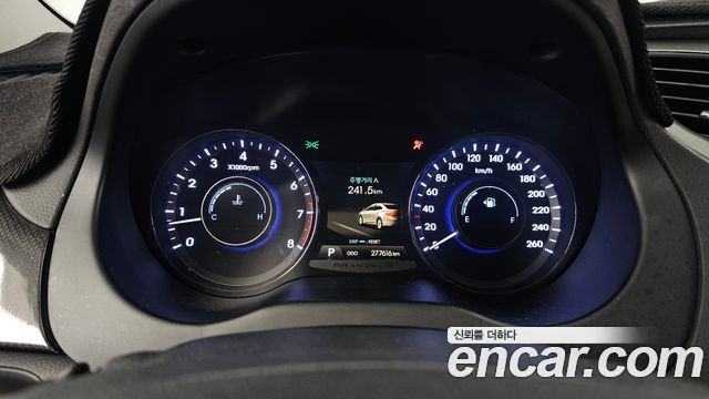 Hyundai Grandeur 2012 — photo 8