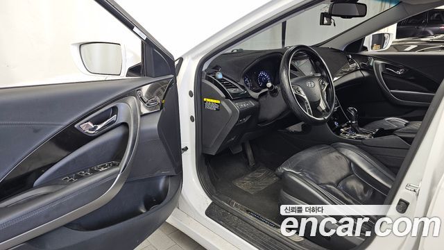 Hyundai Grandeur 2012 — photo 10