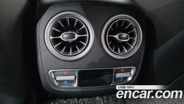 Mercedes-Benz CLS-Class 2021 — photo 31