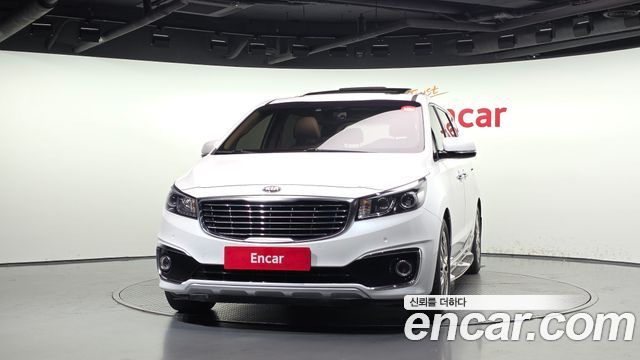 Kia Canival 2016 — photo 3
