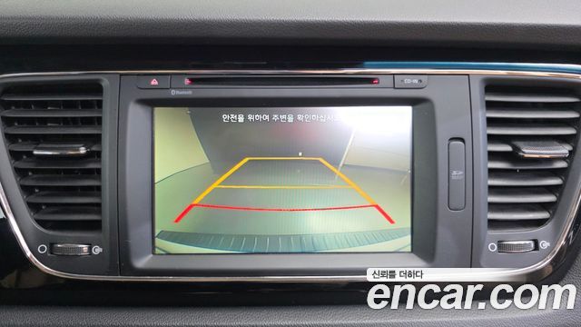 Kia Canival 2016 — photo 21