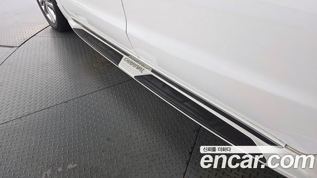 Kia Canival 2016 — photo 34