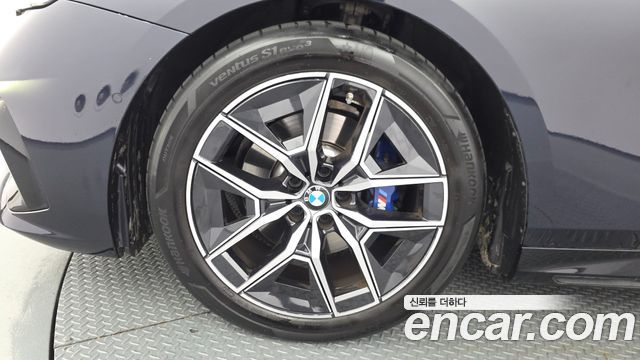 BMW 5-Series 2024 — photo 5