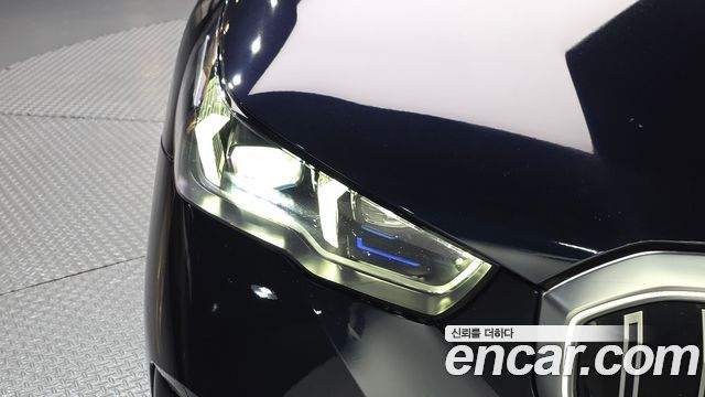 BMW 5-Series 2024 — photo 8
