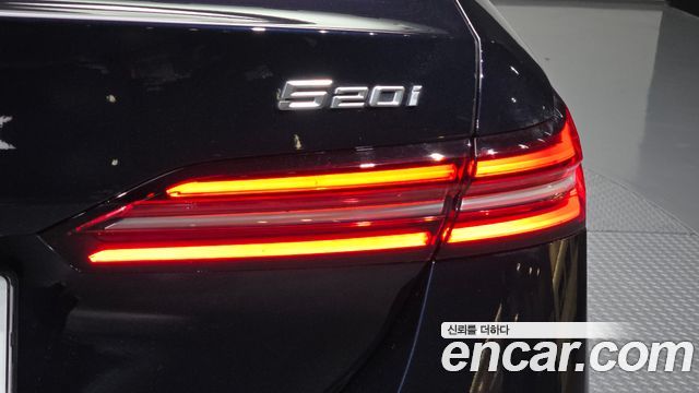 BMW 5-Series 2024 — photo 9