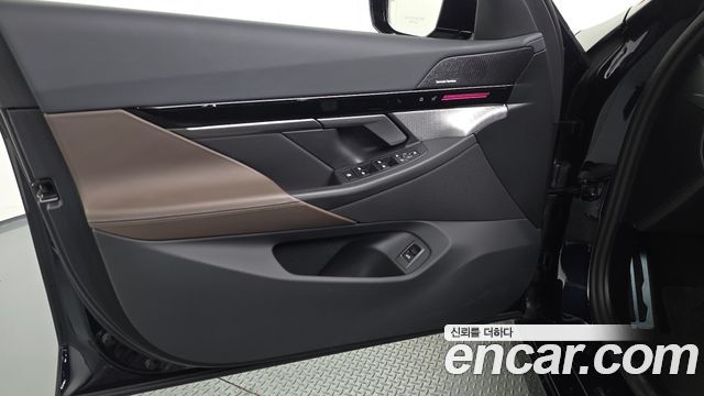 BMW 5-Series 2024 — photo 14