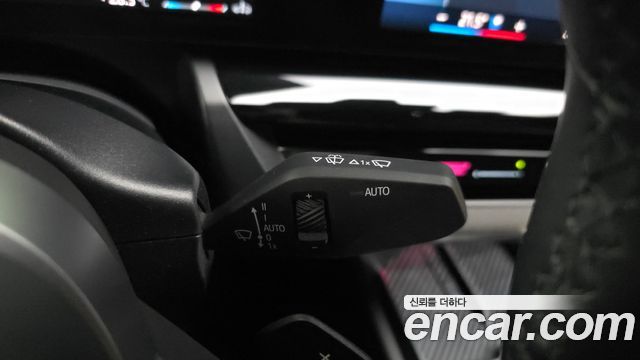 BMW 5-Series 2024 — photo 28