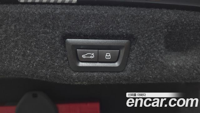 BMW 5-Series 2024 — photo 32