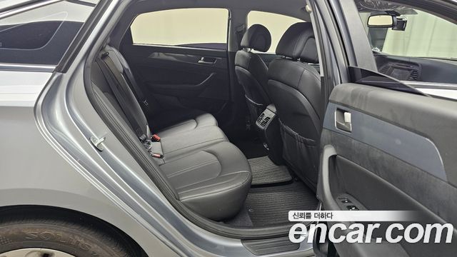 Hyundai Sonata 2015 — photo 17