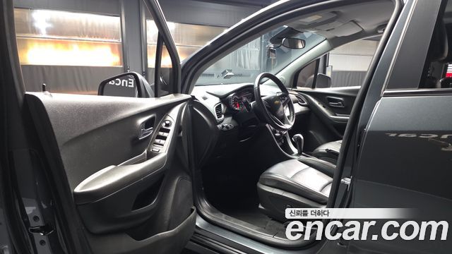 Chevrolet Korea Trax 2017 — photo 13