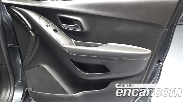 Chevrolet Korea Trax 2017 — photo 14