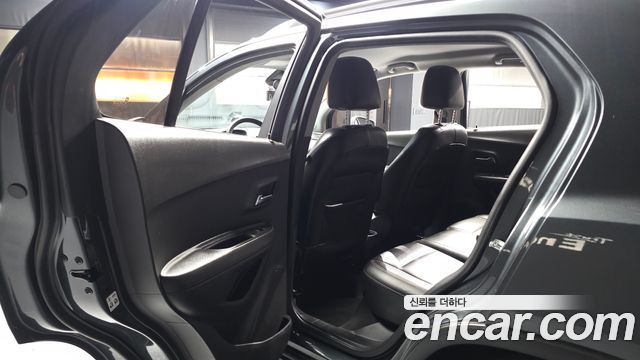 Chevrolet Korea Trax 2017 — photo 16