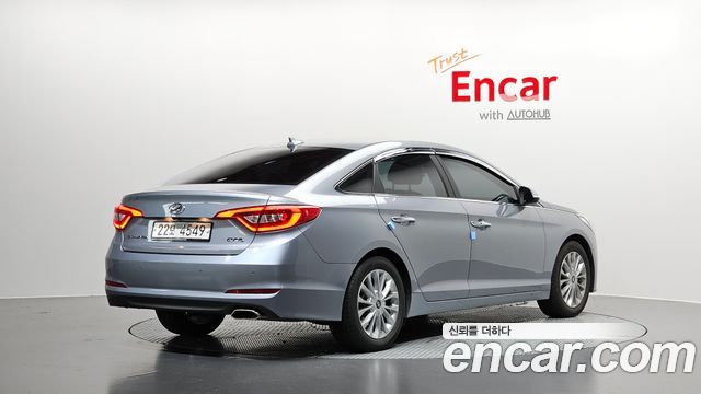 Hyundai Sonata 2015 — photo 2