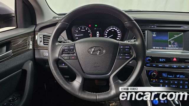Hyundai Sonata 2015 — photo 19