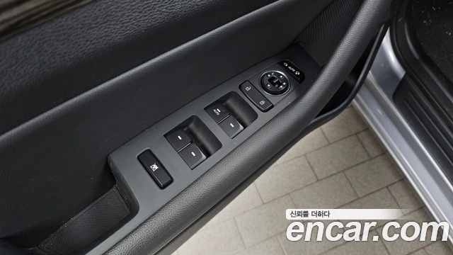 Hyundai Sonata 2015 — photo 29
