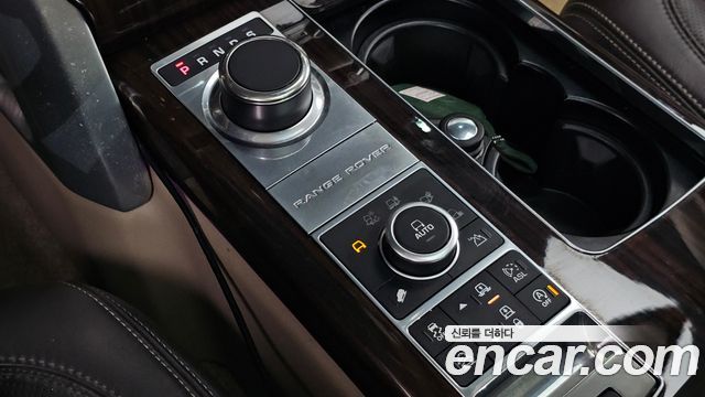 Land Rover Range Rover 2016 — photo 9