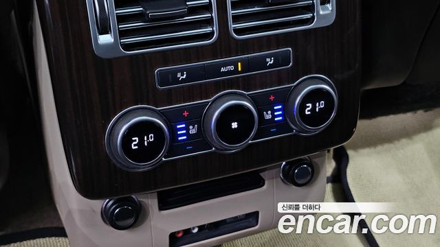 Land Rover Range Rover 2016 — photo 18