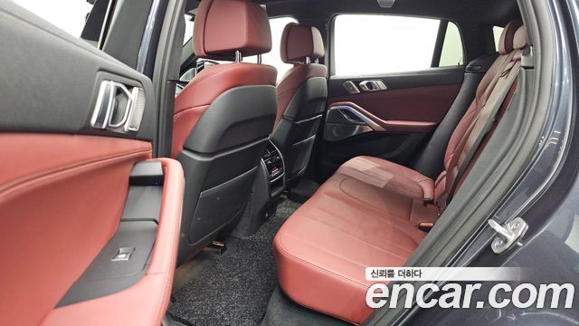 BMW X6 2021 — photo 18