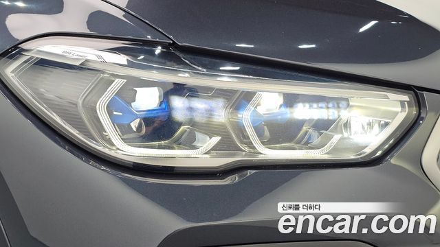 BMW X6 2021 — photo 8