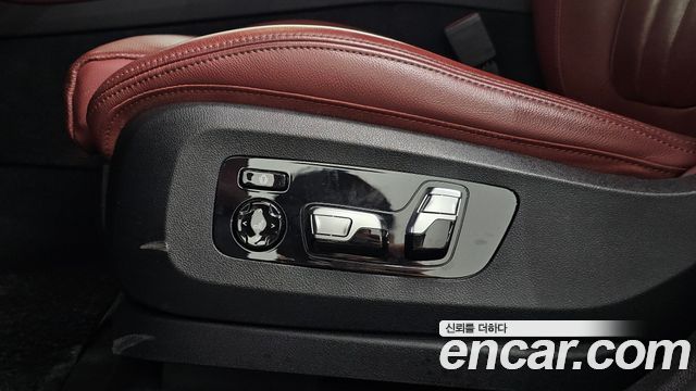 BMW X6 2021 — photo 32
