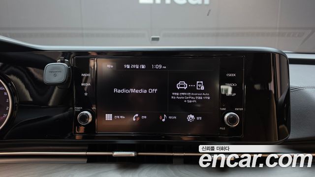 Kia Canival 2023 — photo 20