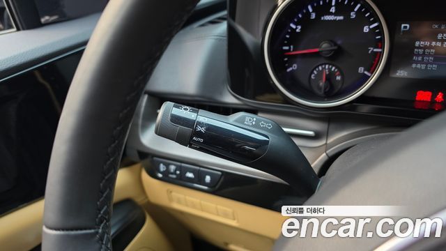 Kia Canival 2023 — photo 26