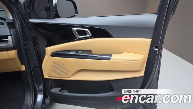 Kia Canival 2023 — photo 14