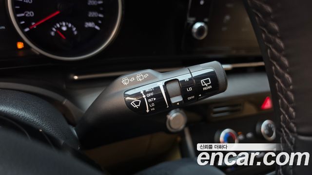 Kia Canival 2023 — photo 27