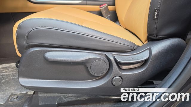 Kia Canival 2023 — photo 30