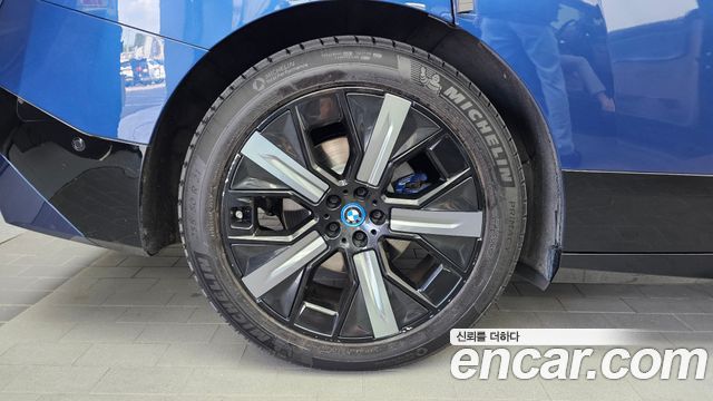 BMW iX 2023 — photo 5
