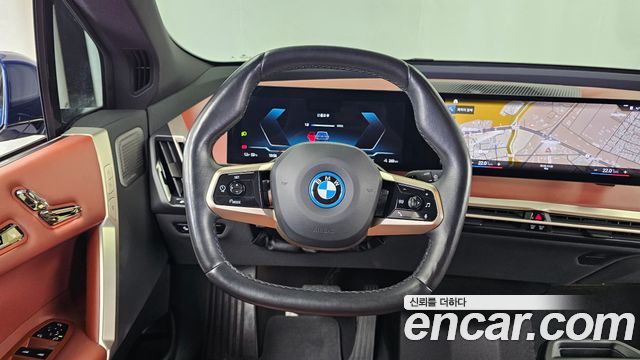 BMW iX 2023 — photo 19