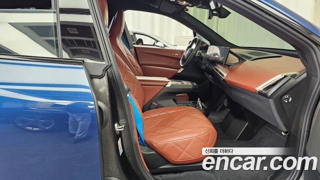 BMW iX 2023 — photo 16