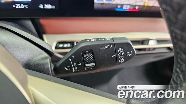 BMW iX 2023 — photo 27