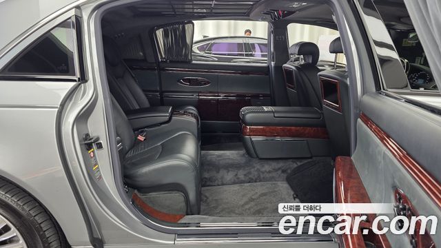 Maybach 62 2005 — photo 12