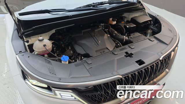 Kia Canival 2023 — photo 6