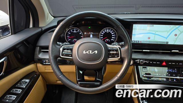Kia Canival 2023 — photo 19