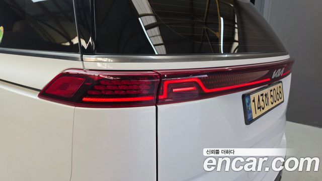 Kia Canival 2023 — photo 9