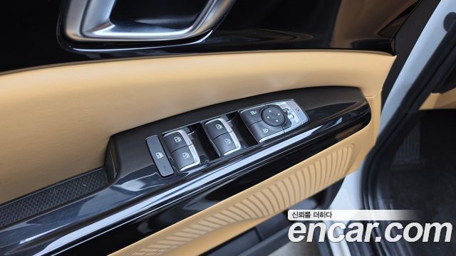 Kia Canival 2023 — photo 27