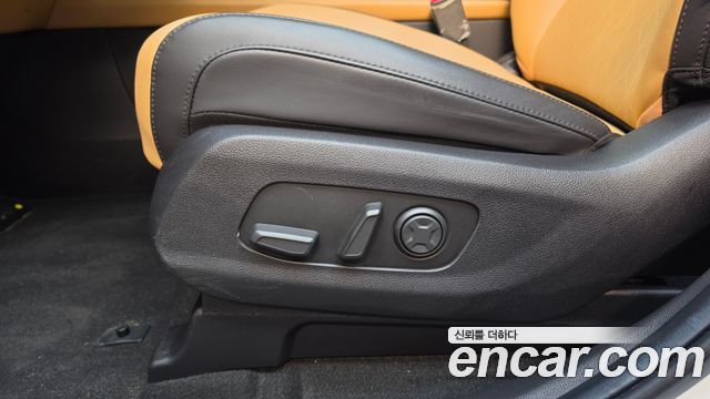 Kia Canival 2023 — photo 32