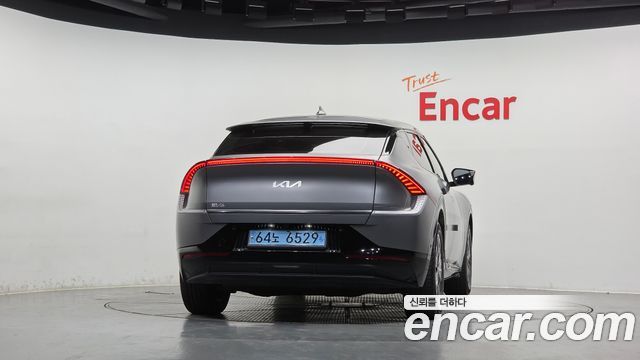 Kia EV6 2022 — photo 4