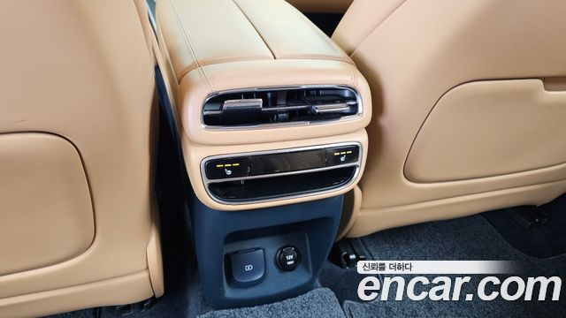 Genesis GV80 2020 — photo 18