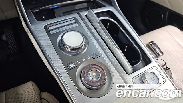 Genesis GV80 2023 — photo 9