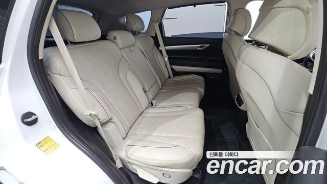 Genesis GV80 2023 — photo 11