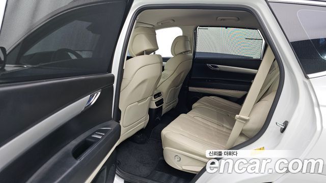 Genesis GV80 2023 — photo 12
