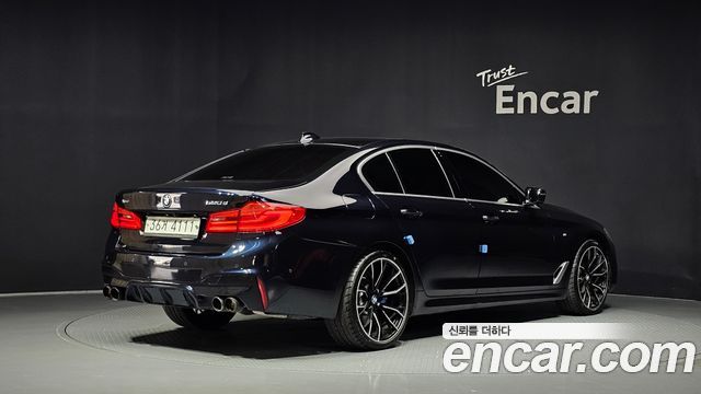 BMW 5-Series 2018 — photo 2