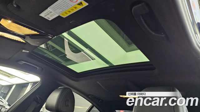 BMW 5-Series 2018 — photo 18
