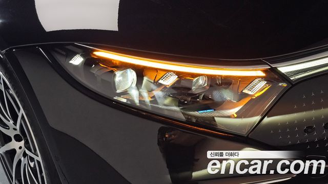 Mercedes-Benz EQS 2022 — photo 8